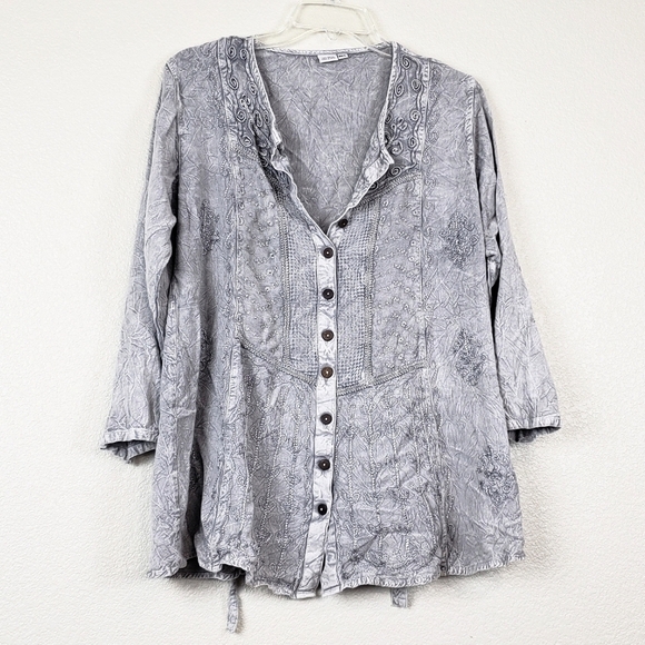 Vintage Tops - Gray Embroidered romantic top